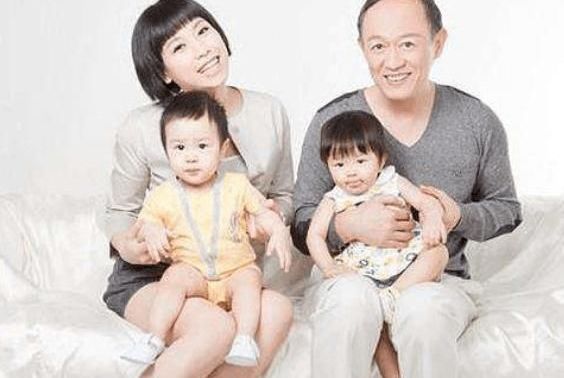 57岁娶自己的学生，60岁喜得双胞胎，66岁搭档赵丽颖大红大紫！