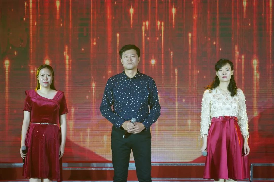 飘向北方曲谱_严浩翔飘向北方图片(3)