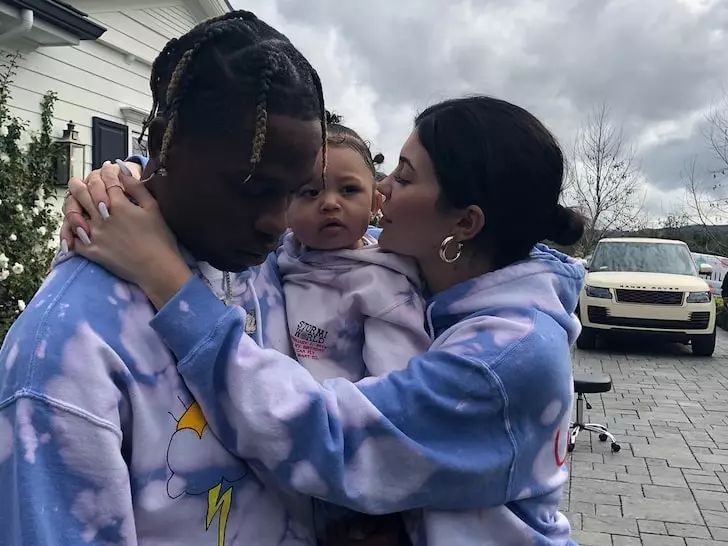 travis scott和kylie,travisscott 明星kylie发布大尺度ins似意有所指travisscott隔空呛声lol