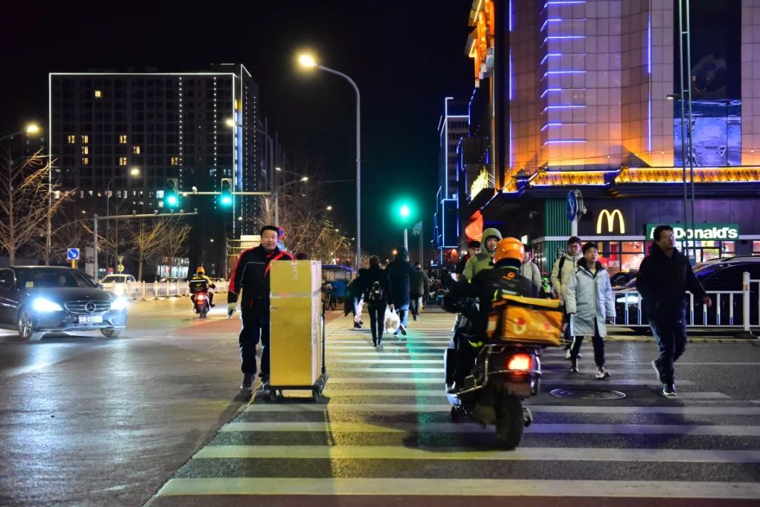 顺义人口多_顺义五中脱裤门图片