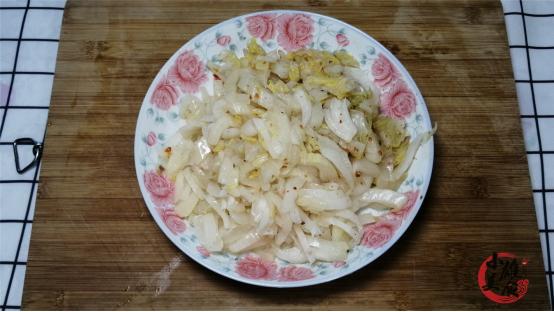 酸辣白菜如何腌制 ed463758be7b404b964cf9c5e7f3fa54.jpeg