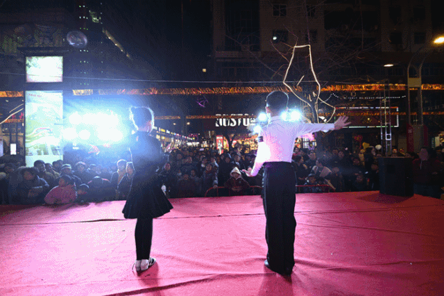 躁动你的全身血液 红人街舞战队嗨不停 还有潮童秀,架子鼓,古筝表演