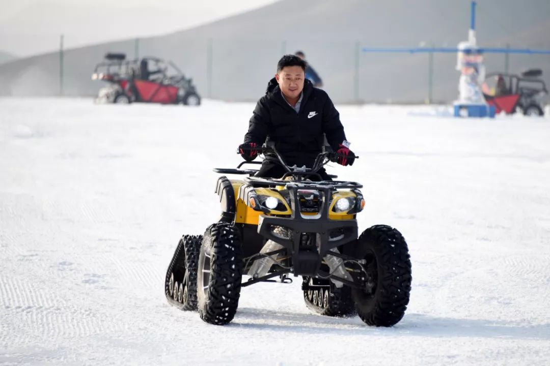 卡宾资讯 | 兰州新区冰雪新天地滑雪场开业啦!免费滑雪票大放送!