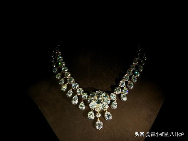奢华耀眼的欧洲宫廷珠宝:不仅是财富的符号更是权力的代表_钻石