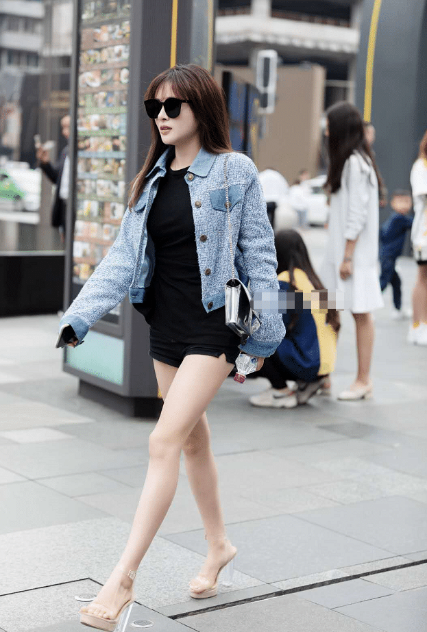 68d777deb3d14f15a94f5df3cf2f4878.png