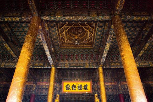 被誉为世界五大宫为首的中国皇家宫殿北京故宫