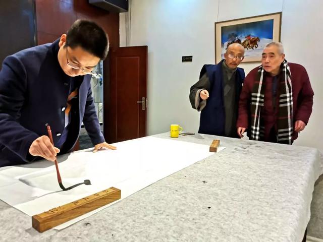 笔墨入道释明鉴法师禅意作品展隆重开幕