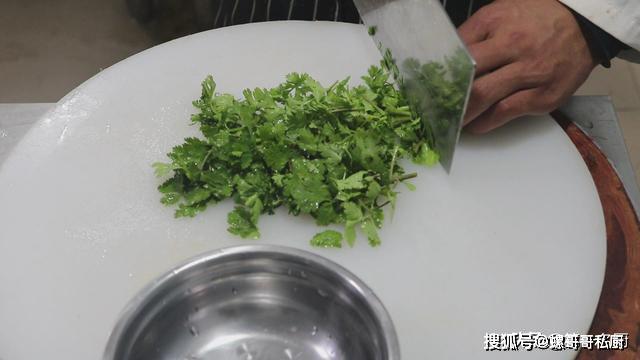 怎么种葱和香菜 820b6f70e4e941e785669a9abbcf96ee.jpeg