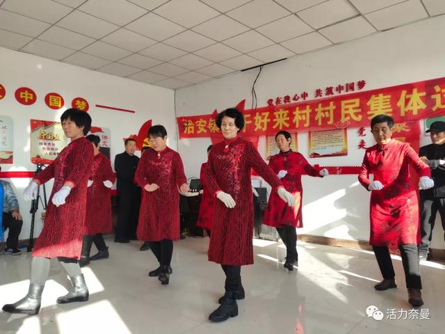 中国最美的歌唱给妈妈曲谱_最美的歌唱给妈妈曲谱(2)