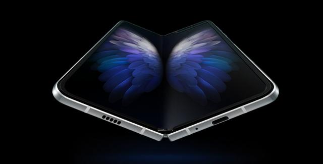 难抵尊享体验 心系天下三星W20 5G演绎极致臻品诱惑