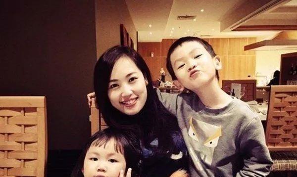 小乐乐的真实身份曝光揭秘 9d5affe70a6544b1a9f2f3b5e876aa52.jpeg