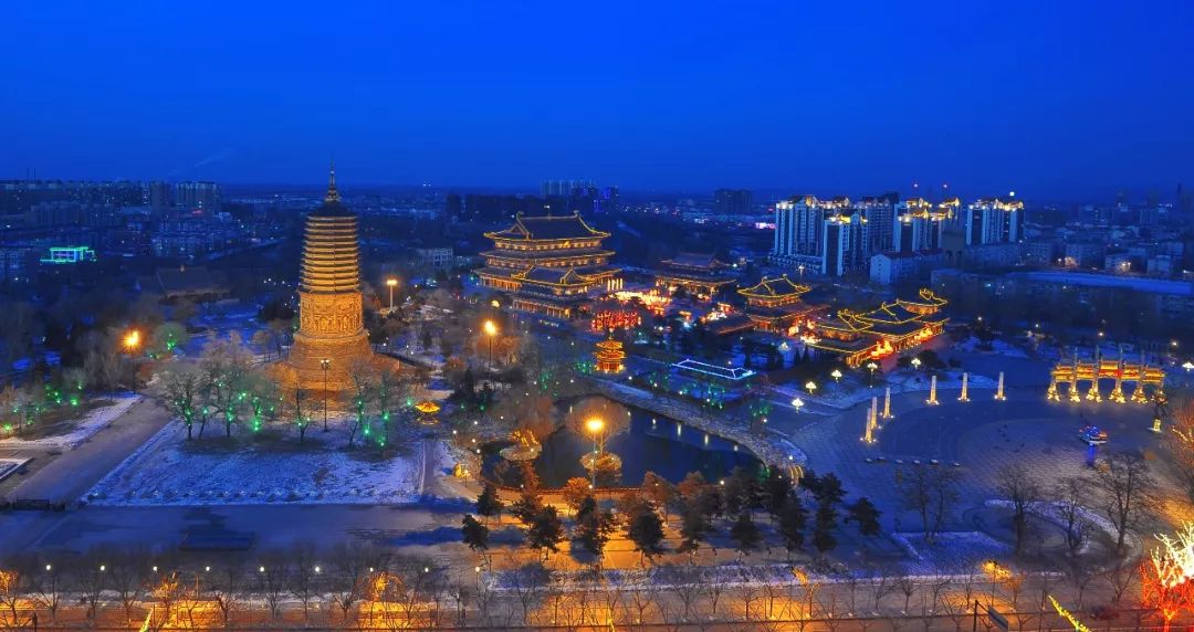 辽阳市位于辽宁省中部 是辽宁省 最古老的城市之一 是拥有 2300多年