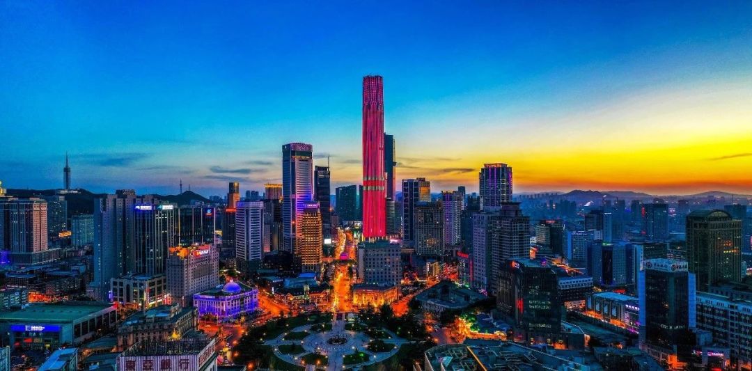 大连人均gdp2020_大连历年gdp增速图(3)
