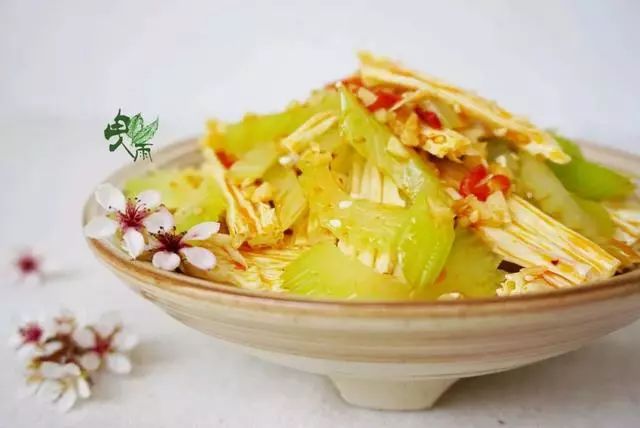 b5d9aec140bc40f491e3519f4d7cc27f.jpeg