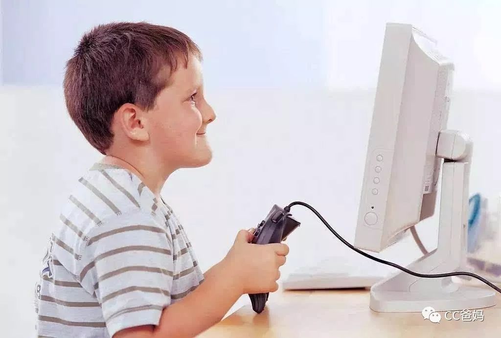 儿童手机上瘾症的表现 b86e28e597494bd982cd2ee86d907c5c.jpeg