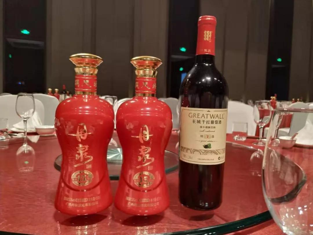 丹泉酒老总_丹泉酒图片