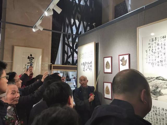 笔墨入道释明鉴法师禅意作品展隆重开幕