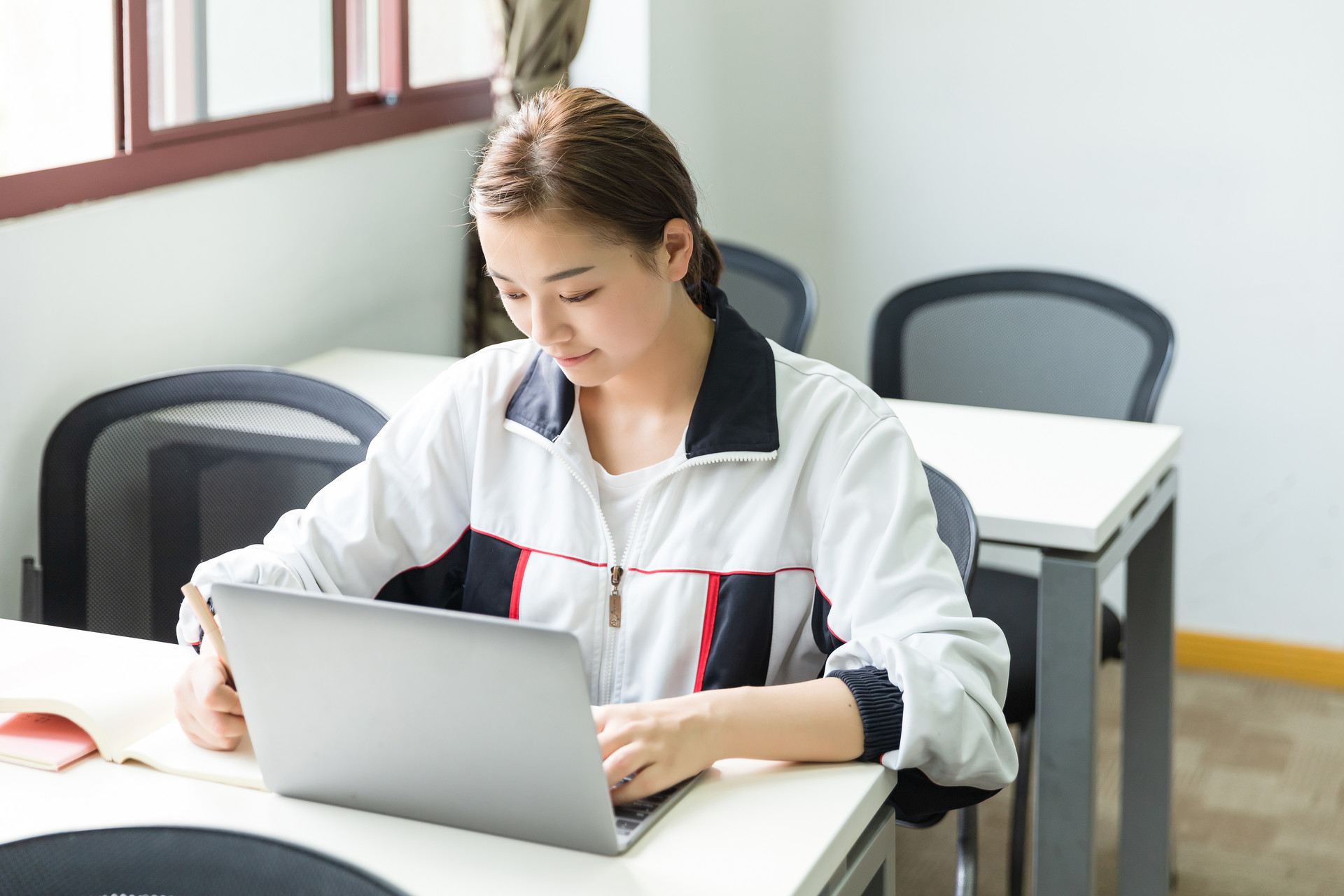 海到学园:在日语中对不起怎么说?细说七种日语