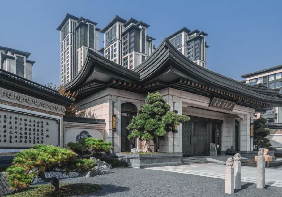 合肥建发·雍龙府位于,龙川路板块,项目独具特色的新中式建筑群终于