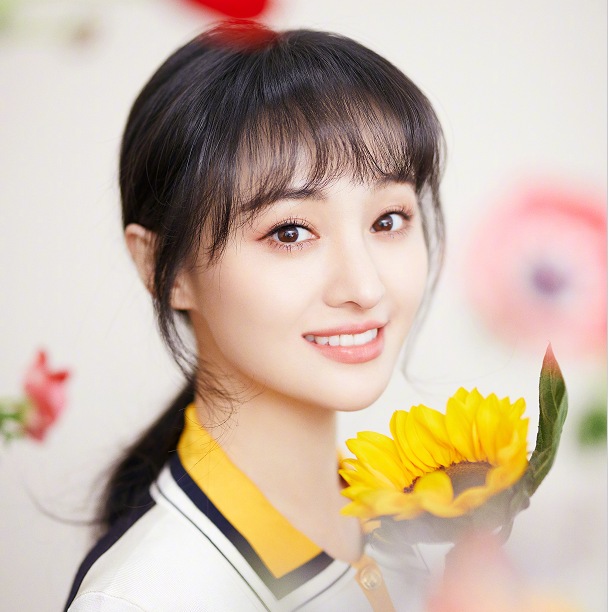 郑爽微博回归,张翰微博再度沦陷