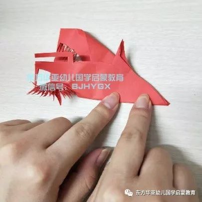 华亚国学幼儿写意剪纸"腊八节环创"参考