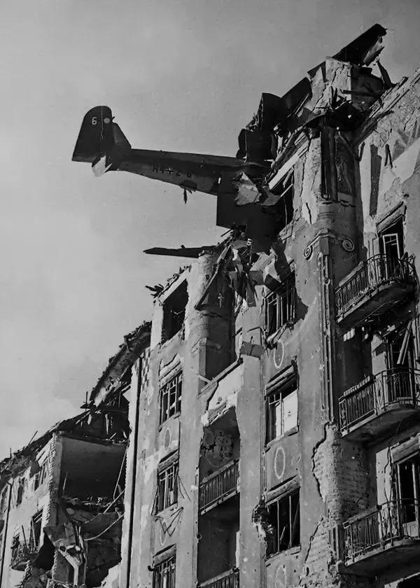 沦陷|血战250天沦陷，1944年解放，一座城市记忆下的苏德战争
