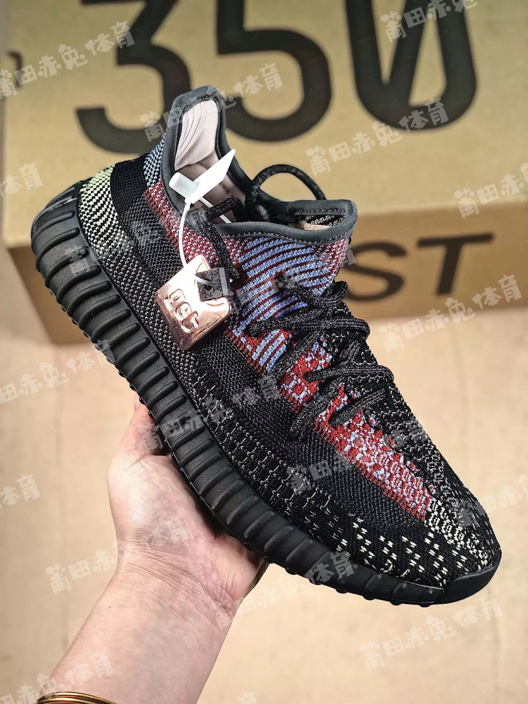 老爹鞋是什么时候开始火的 15b7fdc7287648e2bd7740c0a9495e13.jpeg