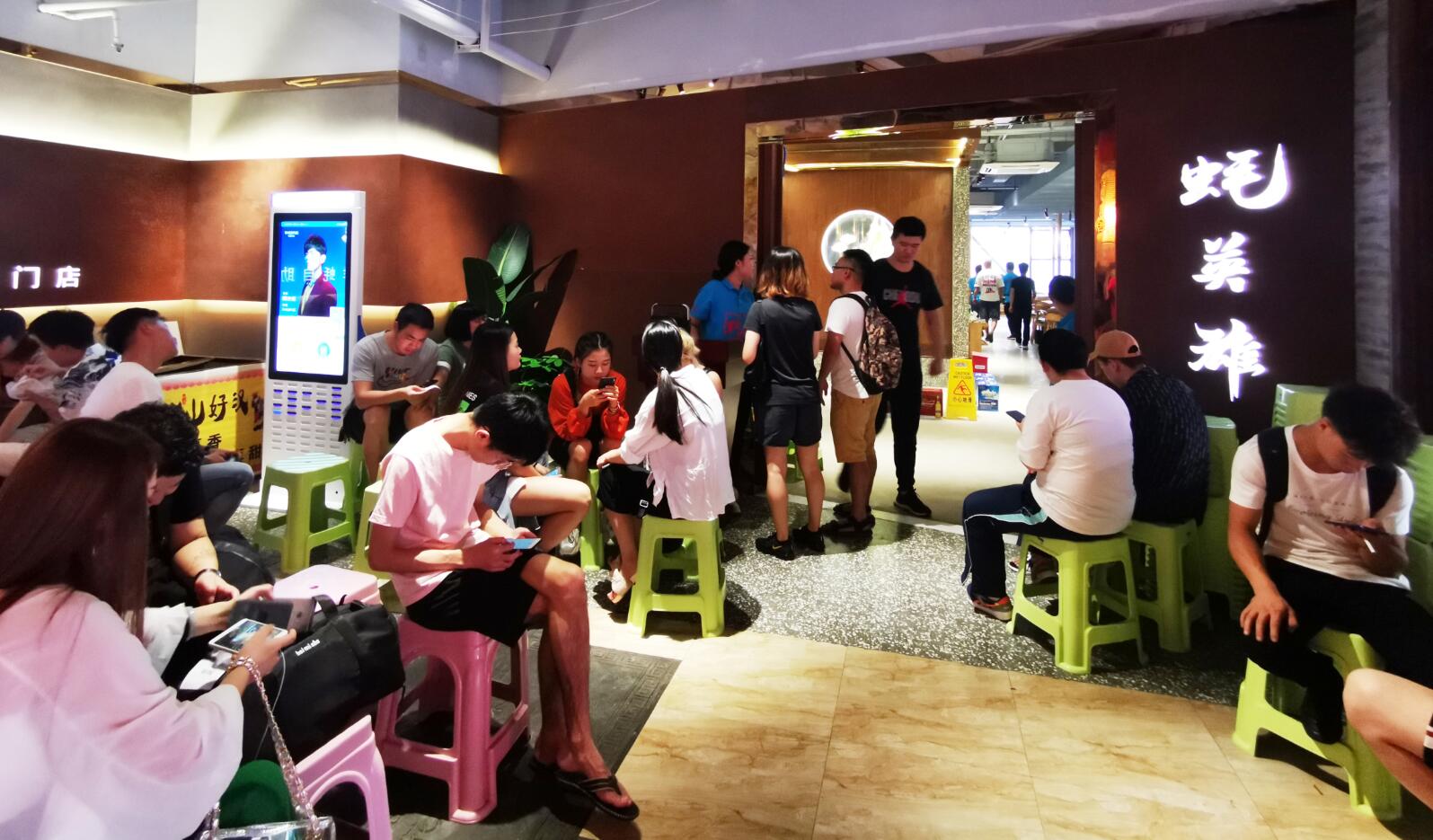 尽情敞开吃——蚝英雄自助烤蚝店