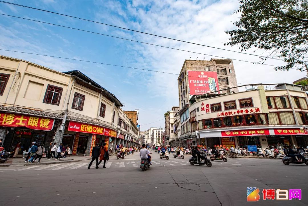 夜景美到爆!博白文化路,大街,新兴街竟然变成这样了!