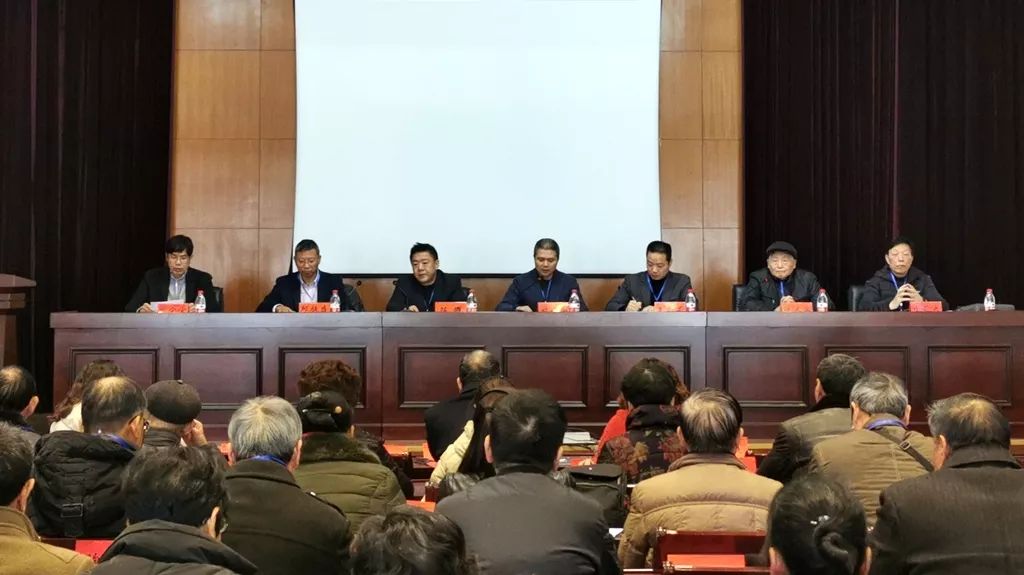 会上,於云国,王顺长,许志诚及老教育工作者协会第六届理事会会长
