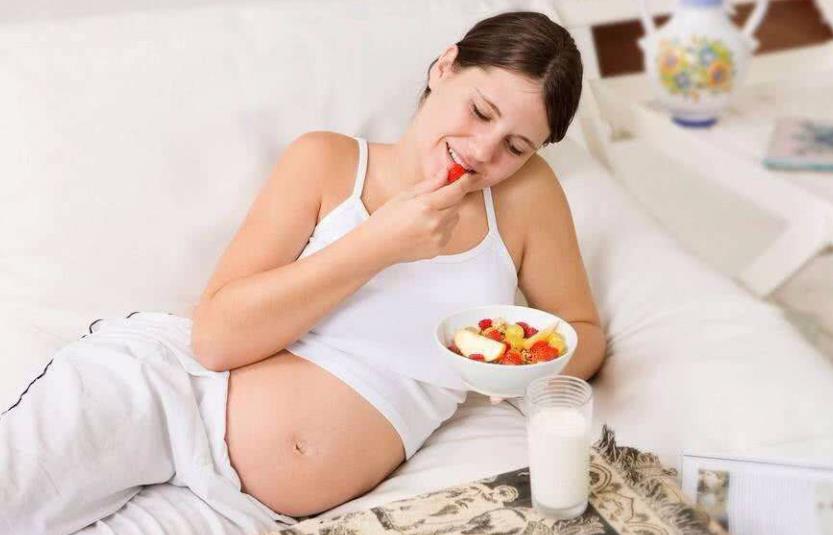 孕吐、嗜酸、早产、分娩……别怕，孕期里这样饮食为自己助力吧
