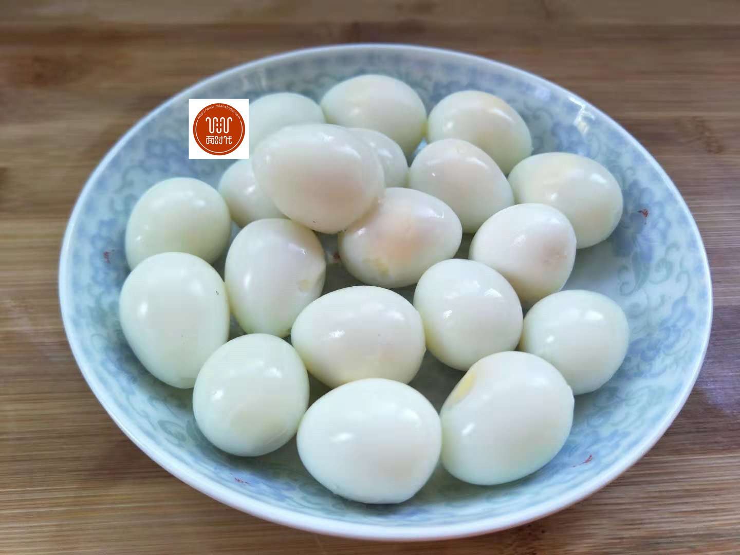 鹌鹑蛋煮几分钟的家常做法 30f109297c0c498fbd57617d56fd140d.jpeg