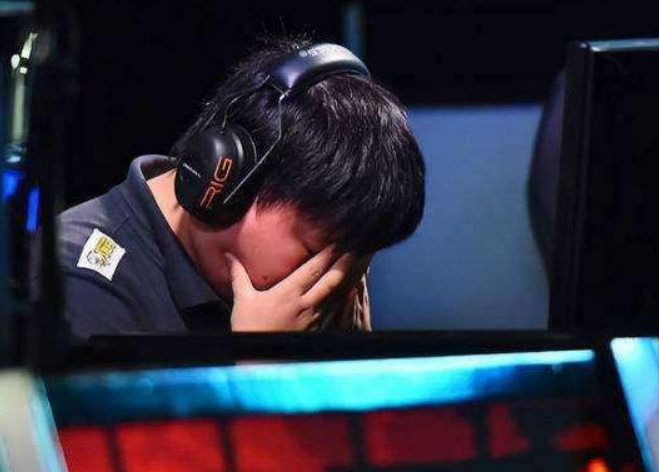 微博之夜2021完整uzi 44566768316d4158b9038f3f6c86be7c.png