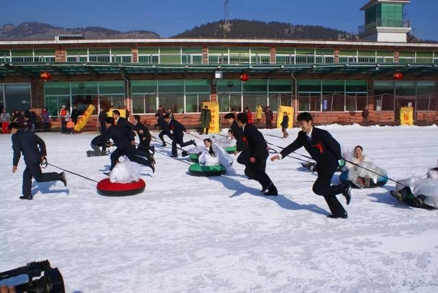 地址:旅游路8228号济南国际赛马场内滑雪场坐落于济南国际赛马场内