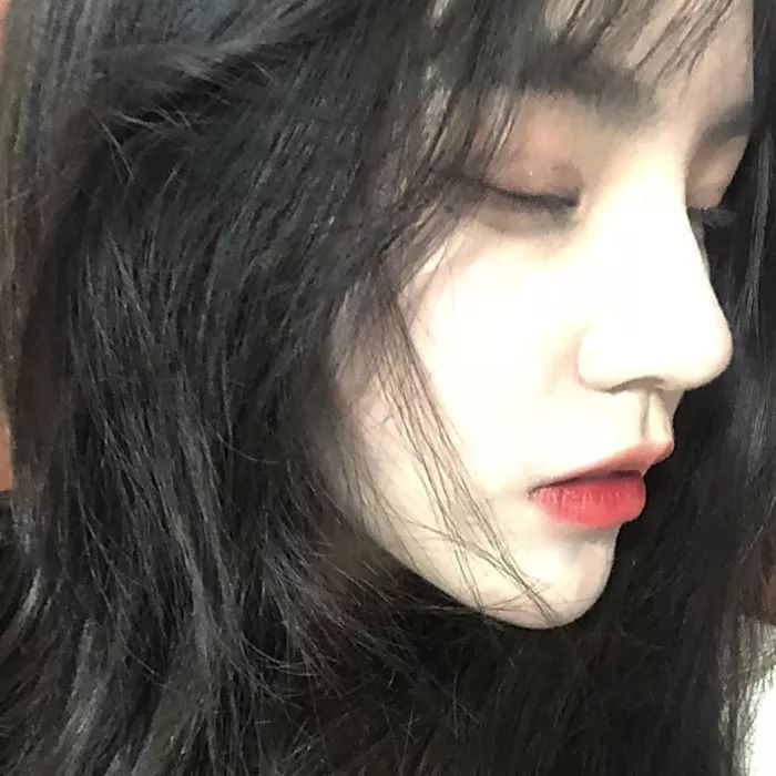 女生头像 | 没人帮你 说明你一个人可以