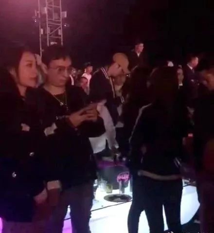 生日派对怎么拍 912dc5b622a440ea8e390b53ab1d7759.jpeg