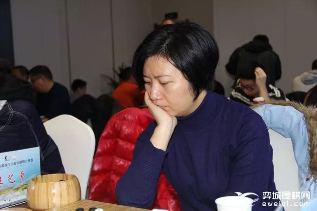 张敏5段艾欣楠5段2020中国婺源全国业余围棋公开赛共有135名棋手参赛