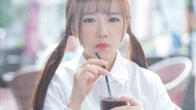 怎么撩老实的女生 f5c69f322c85468b859d40e5f4bfb9de.jpeg