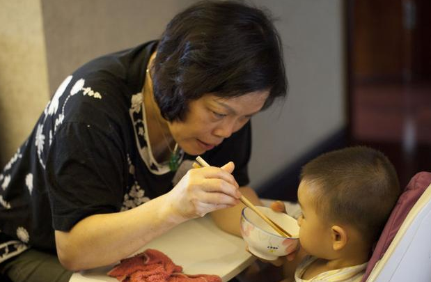 [樱桃育儿经]腊八过后，少让孩子吃这3种食物，小心积食伤脾胃，错过后悔！