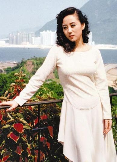 利智大女儿,七岁替刘德华伴舞,长大后不如前妻女儿