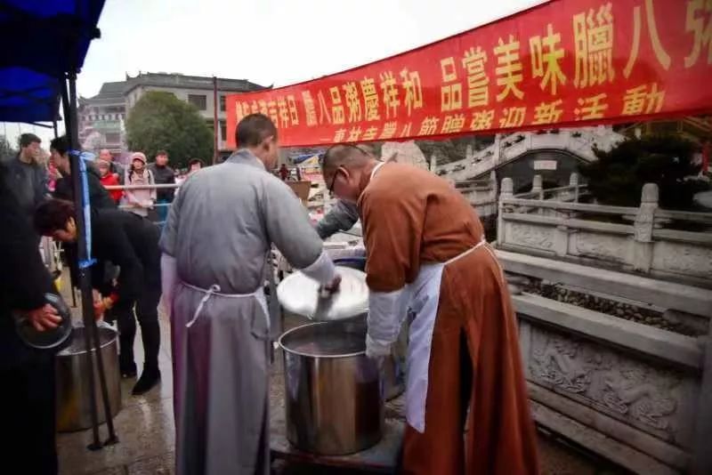 编辑:朱萍摄影:胡乃云 唐金生 花开海上审稿:linda东林寺三项大世界