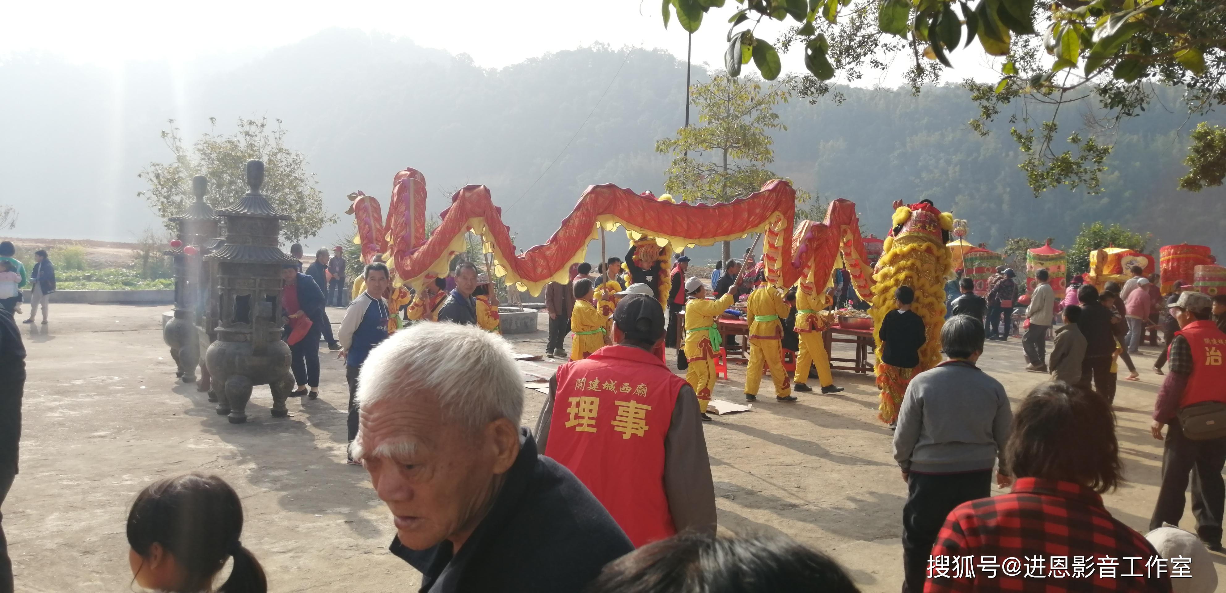 封开县有多少人口_封开县江口中学(2)