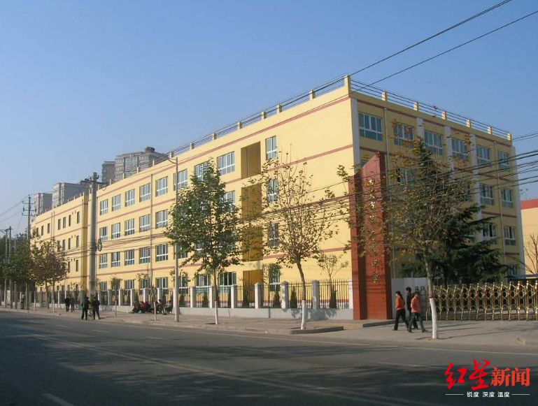 西安一学生疑因手机被没收伤害老师致死,警方调查