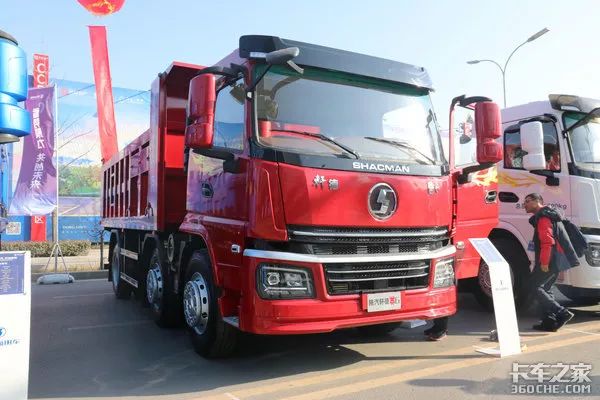 媒体视角|长头车 新车型 陕汽商用车年会展车盘点