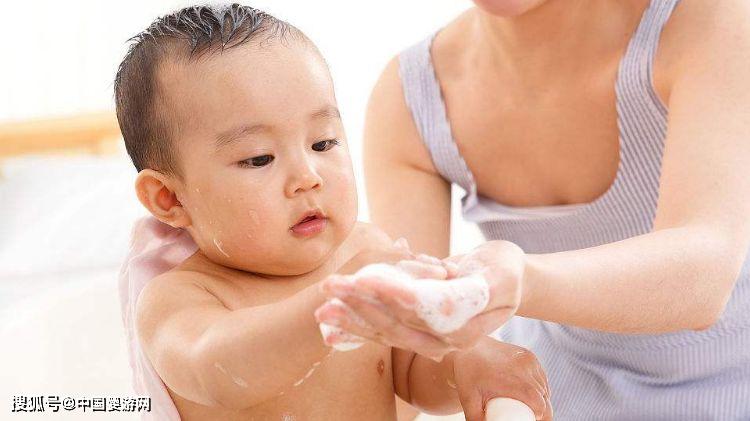 为了孩子的健康，建议婴儿游泳馆使用这种消毒剂！