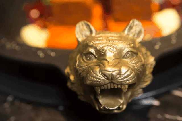 工艺品 金属器 640_426 gif 动态图 动图
