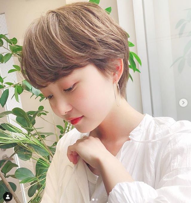 怎么样自己剪出日系短发 aaa8724e04de4de097c29c939fcfa92d.jpeg