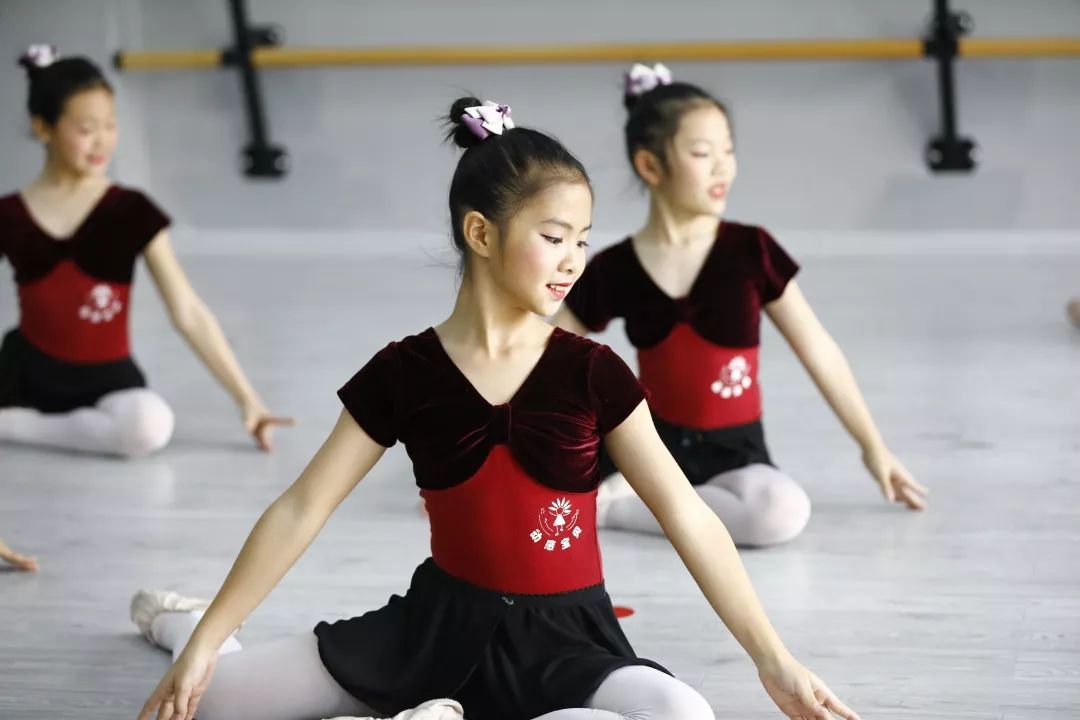 怎么才能不怕老师 af133049c43948259c159441a2c6158f.jpeg