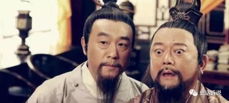 天子|算命先生让他挖9口池塘，寻龙脉、保天子命数，他只挖了8口就跑了