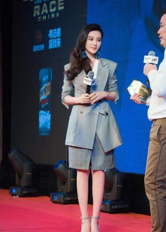 拍照怎么拍显红 dc711fc6ec65450e9ae35377d7f02165.jpeg